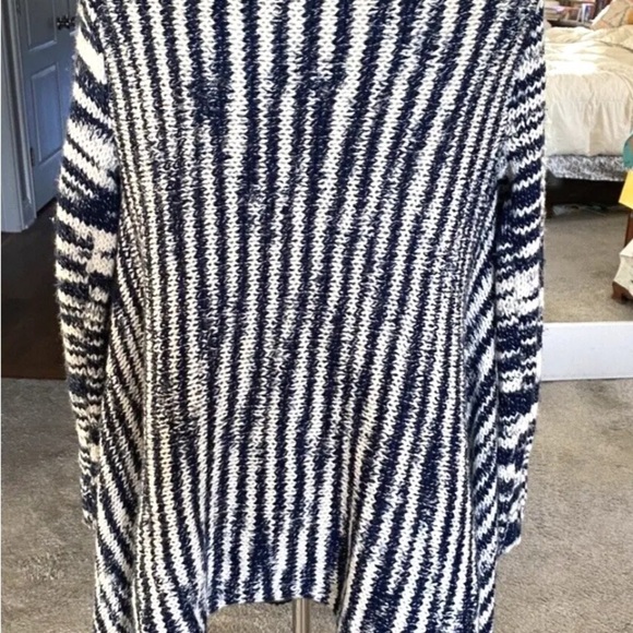 Womens Cotton On Sz Small Knit Wear Cardigan Sweater blue White Striped High Low - Picture 5 of 7